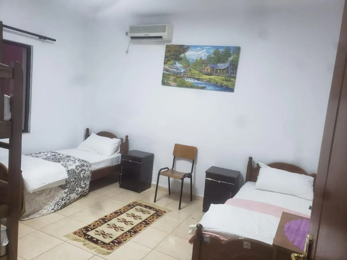 Hostel Split Rock Tirana Albánie