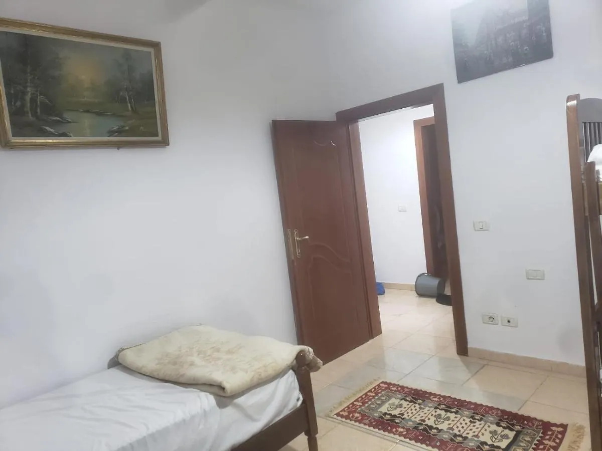 Hostel Split Rock Tirana