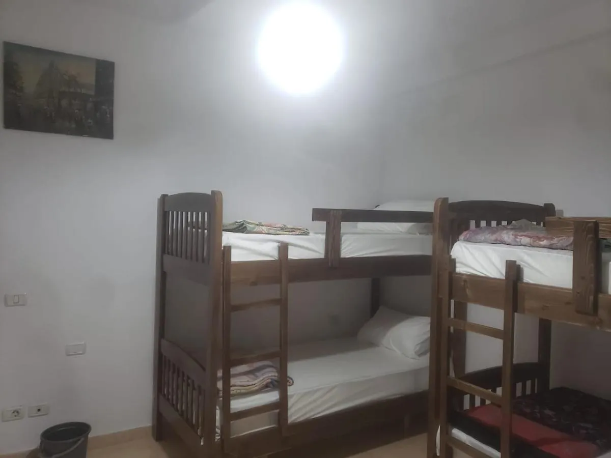 Hostel Split Rock Tirana